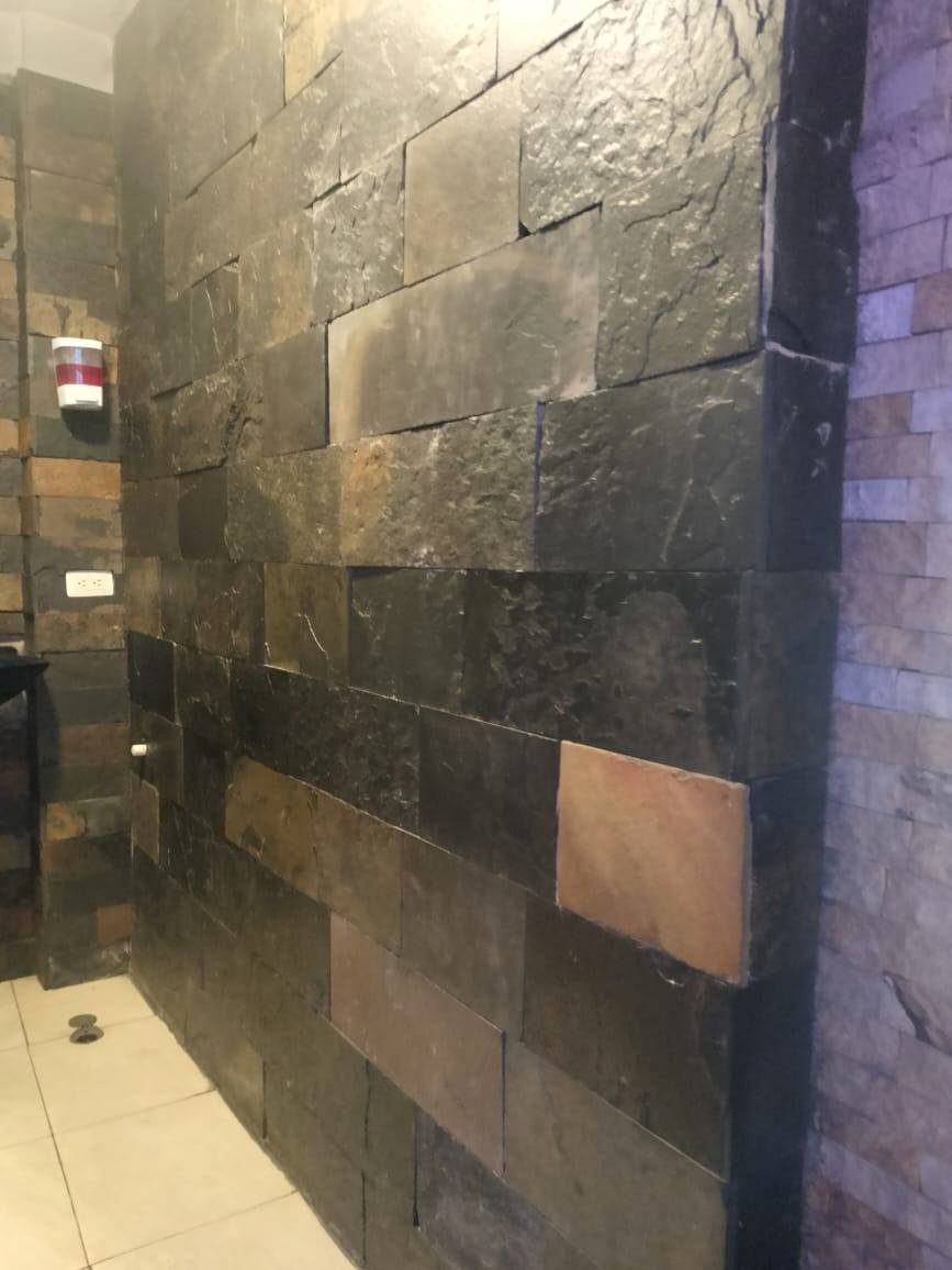 Negra — detalle